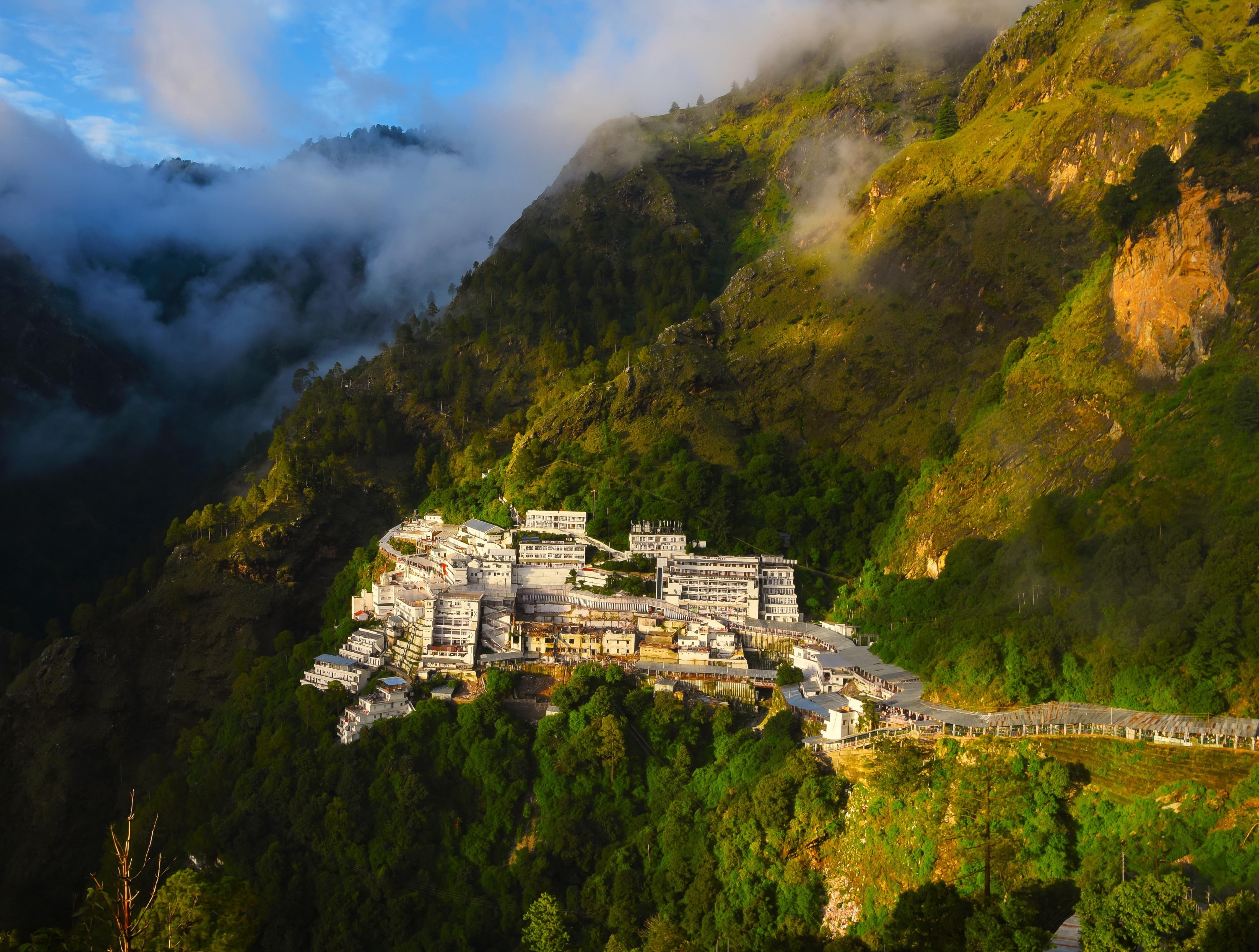 Shri Mata Vaishno Devi Divine Pilgrimage Tour